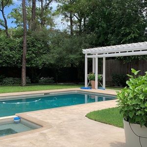 Meet your Posher, Moises